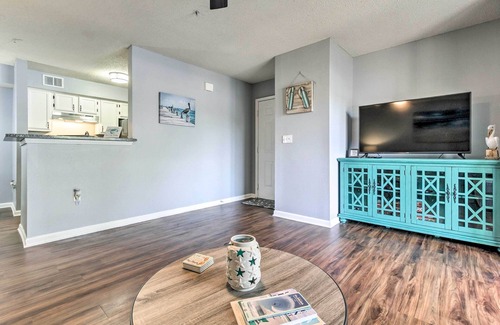 Indian Bayou Condo | Destin Condo w/ Pool Access < 1 Mi to the Beach!