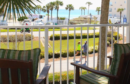 Crystal Beach Condo | Destin Dawghouse in Destin