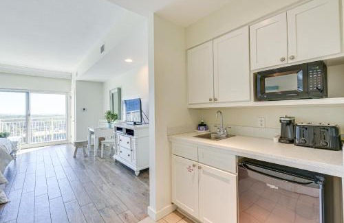 Sandestin Apartment | Destin Resort Studio with Pool - Walk to Beach!