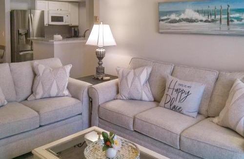 Indian Bayou House | Destin's Dancing Cloud - Prime Location Condo Close to Beach