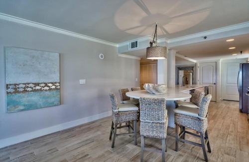 Destin House | Destin Towers 81 - 8th Floor Luxury 2BR with Amazing Gulf Views