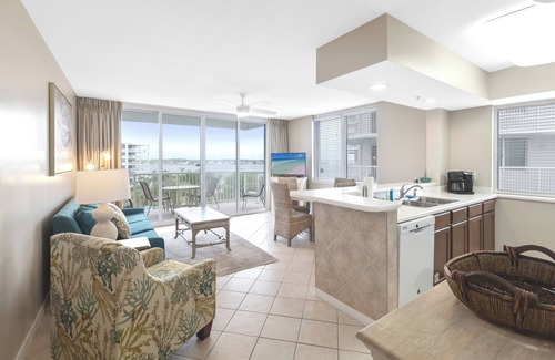 Fort Walton Beach Condo | Destin West Resort, Bayside, Corner- 2 Balconies, Bay and Gulf views