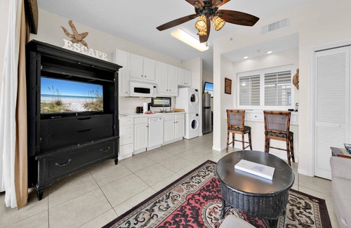 Fort Walton Beach Condo | Destin West Villa 504 Lazy River Free Beach Svc