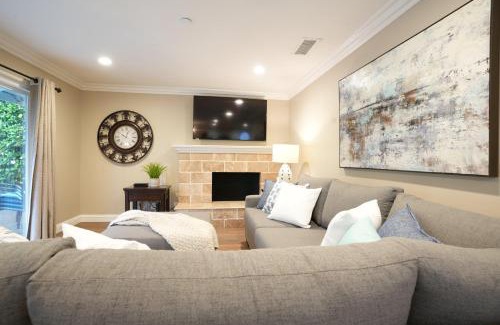 Anaheim Resort House | Destination #29