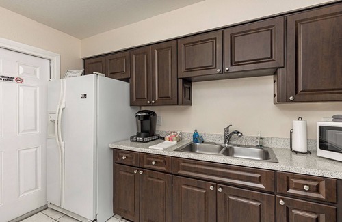 Tarpon Springs Apartment | Destination for Fishing, Golfing, and Fun ‘n Sun!