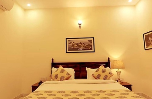 Sadri Hotel | Destinn The Neergarh Palace and Resort