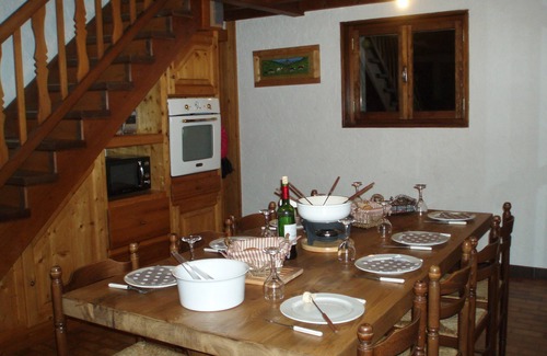 Flumet Ski Chalet | DETACHED CHALET SLEEPS 8 - 300 METRES FROM ESPACE DIAMANT SKI AREA