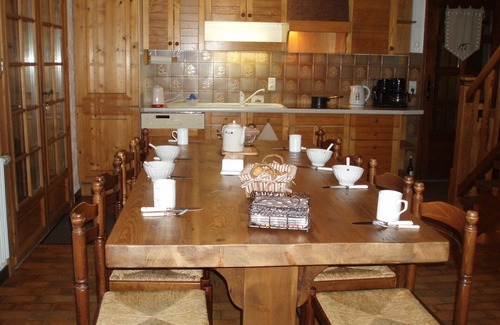 Flumet Ski Chalet | DETACHED CHALET SLEEPS 8 - 300 METRES FROM ESPACE DIAMANT SKI AREA