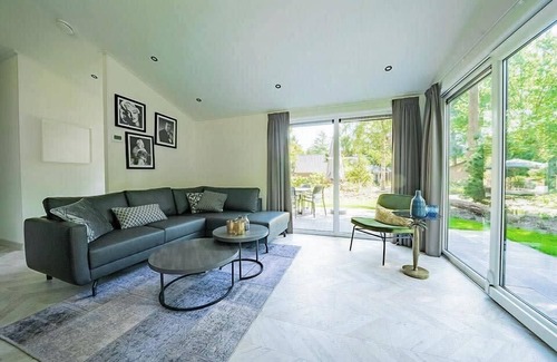 Maarn Ski Chalet | Detached chalet with three bedrooms, one bathroom and a separate toilet