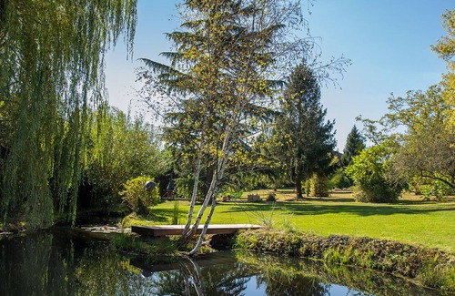 Nantes Nord House | detached cottage with landscaped nature park