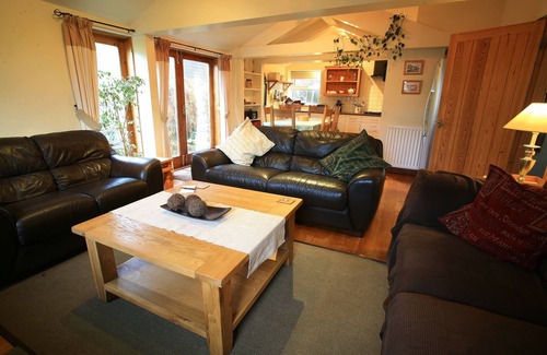 Dent Cottage | Detached Country Cottage with 5 Bedrooms & 3 En Suites