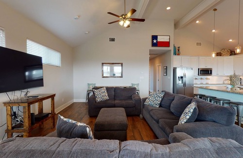 Port Aransas House | Detached Downstairs Apartment, Boat Parking