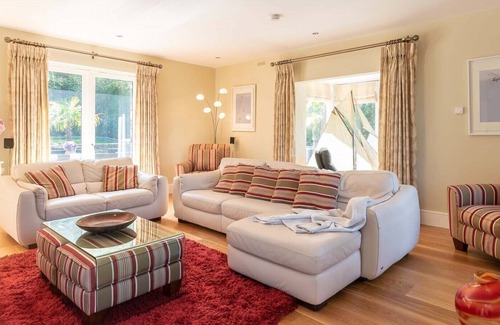 Kenmare Apartment | Detached four bedroom home with use of swimming pool
