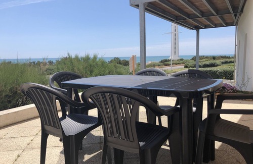 Les Sables d'Olonne House | Detached house facing the ocean. Completely renovated. 5min walk from a beach