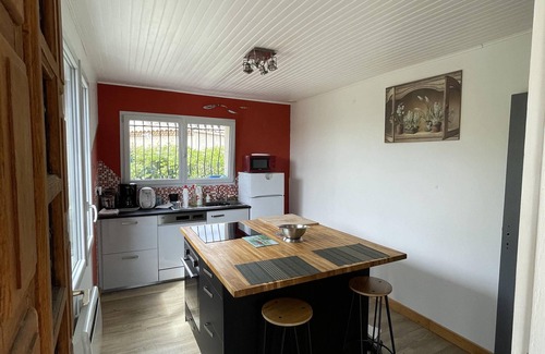 Saint-Paul-le-Jeune House | Detached house with 1200m² walled garden