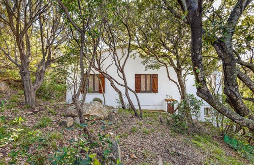 Rena Majore House | Detached Holiday Villa "Casa Vacanze Rena Majore" Near the Beach with Terrace, Parking Available