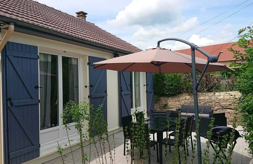 Bazolles House | Detached house at the foot of the Baye pond and the Canal du Nivernais