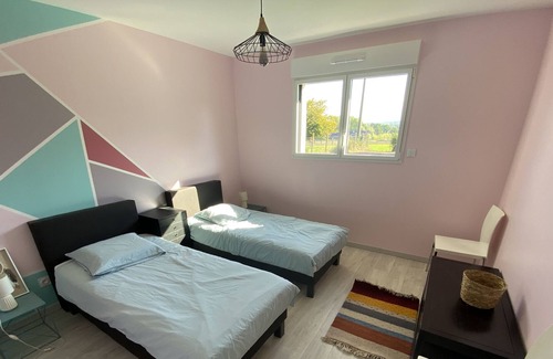 Wierre-Effroy House | Detached house in the village with 1500m2 garden, parking