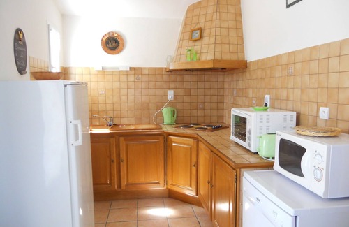 Bessas House | Detached house, playground, table tennis, heated swimming pool, pétanque, fitness