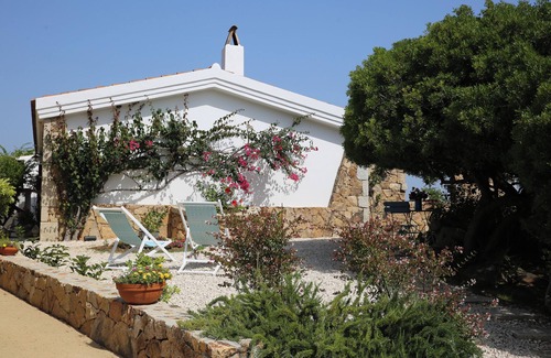 Tanaunella House | Detached house with beautiful sea view terrace