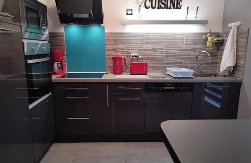 Noisiel House | Detached house with garden. Between Paris & Disney. Wi-Fi & Break fast Free