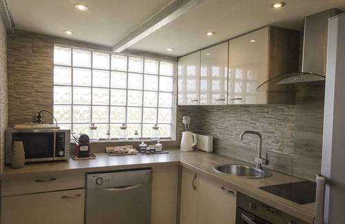 Nice House | Detached house with summer Jacuzzi (May to early October), barbecue.
