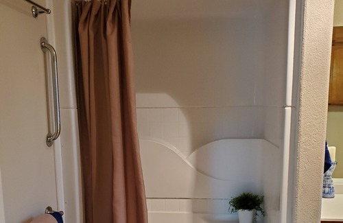 Los Alamos Apartment | Detached King Suite, Private entrance