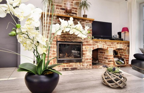Trou de Bra House | Detached natural stone house with sunny garden and terrace modern interior