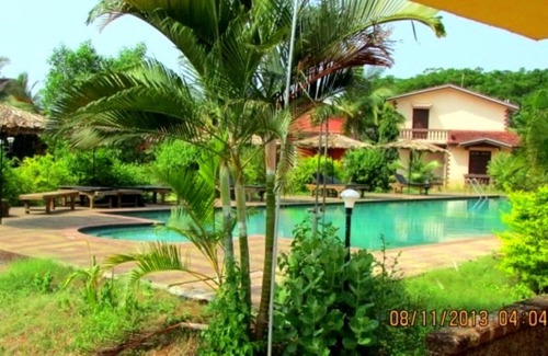 Varca House | Detached, Poolside Bungalow, Only 300 M From The Beach