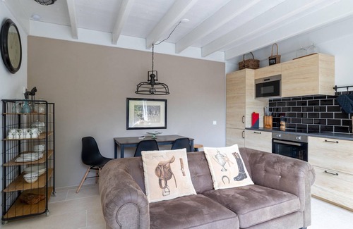 Zoutelande Apartment | Detached Retreat in Zoutelande near Beaches