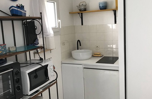 Vannes Apartment | Detached studio on green space