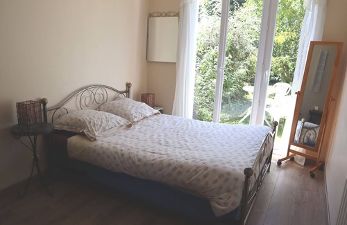 Queven House | Detached studio with garden near Lorient, sea and countryside