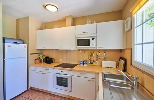 Vasles Villa | Detached villa, 2 bathrooms, sleeps 4