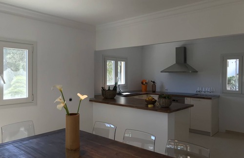 Cala Santany House | Detached villa, within walking distance to the sea, pool, renovated in 2018, 5 bedrooms, 4 bathrooms