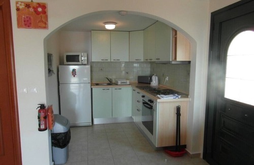 Ratzakli Apartment | Detached Villa with Pool - 1 Bedroom Family apartment: (sleeps 4)
