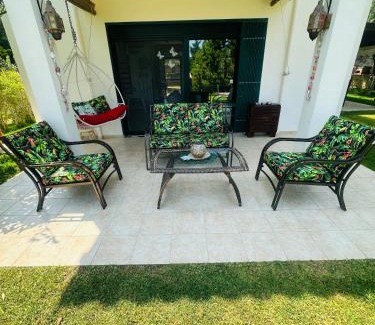 Haniotis House | Detached Villa with Sea View