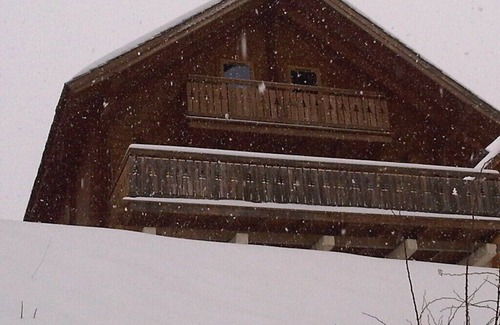 Le Devoluy Ski Chalet | Detached wooden chalet, La Joue du Loup (200m walk to ski slopes and shops)