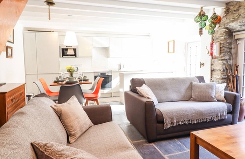 Barmouth Cottage | DEU-DDRWS, family friendly, character holiday cottage in Barmouth