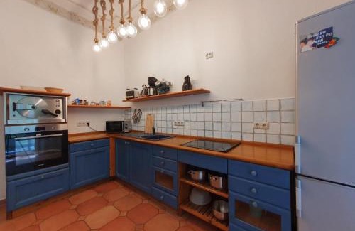 Gehlsdorf Apartment | DEUTSCHE VILLA - DELUXE APARTMENT mit Sauna und großem Garten