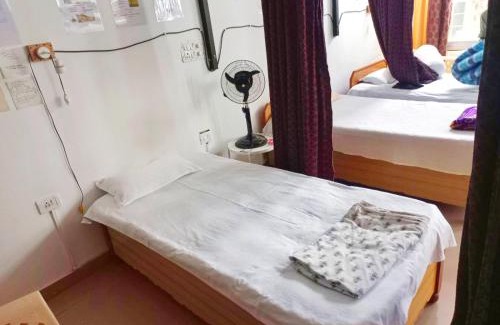 Tapovan Bed & Breakfast | Devi music ashram