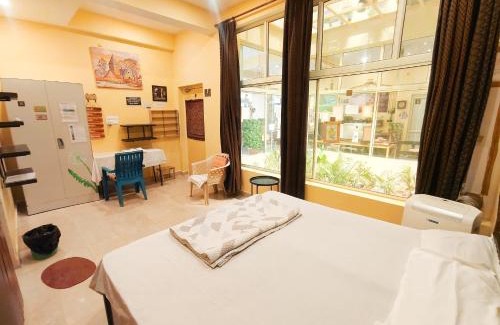 Tapovan Bed & Breakfast | Devi music ashram