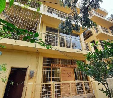 Tapovan Bed & Breakfast | Devi music ashram