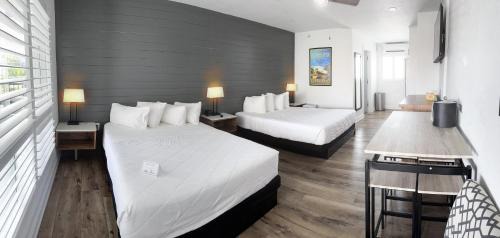 Clearwater Beach Hotel | Devon Shores