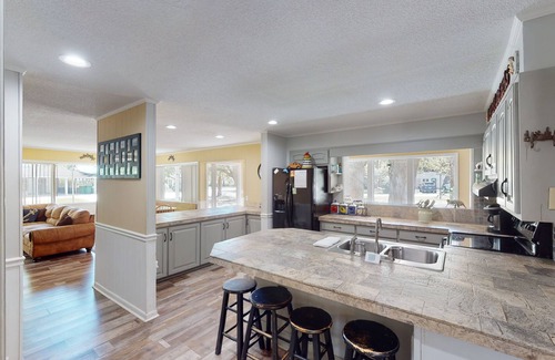 Jekyll Island House | DEWEY-DEEHS JEKYLL HOUSE 5 bedrooms, 4 baths