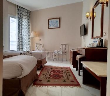 Sheraton Road -Sakkala Hotel | Dexon Roma Hotel