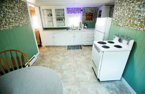 Dexter Apartment | Dexter, Maine, vintage-styled 1-bedroom apartment in town close to everything
