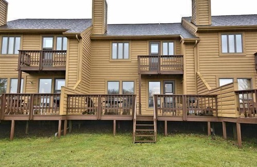 Davis Condo | DF79- Pet friendly! Awesome amenities! Pool!