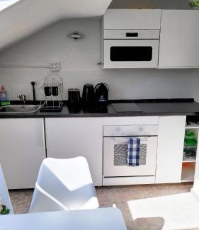 Freilassing Apartment | DG L- 40m2 2-Zimmer Wohnung nähe Salzburg