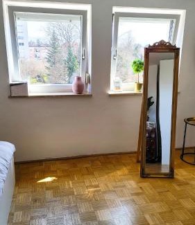 Freilassing Apartment | DG L- Helle 40m2 2-Zimmer Wohnung nähe Salzburg
