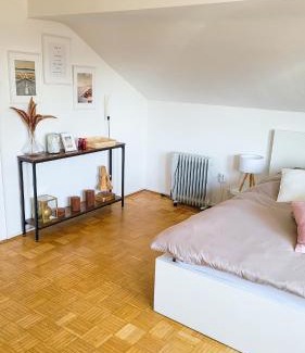 Freilassing Apartment | DG L- Helle 40m2 2-Zimmer Wohnung nähe Salzburg